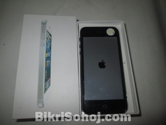 Apple iphone 5s 32GB Box . 100% Original